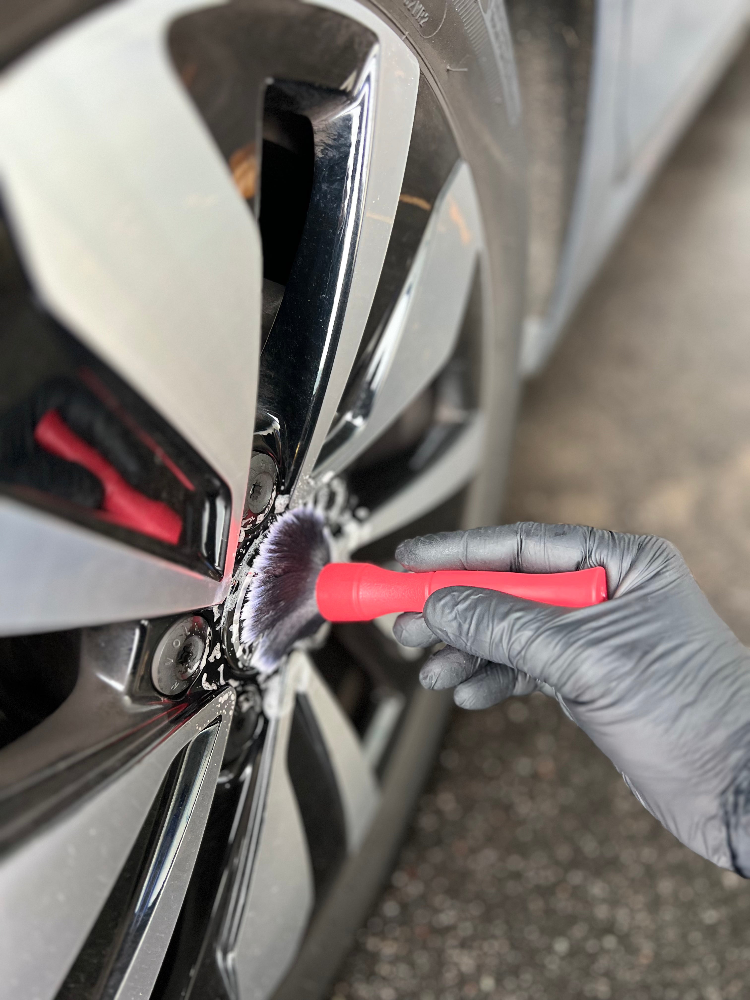 Felgenreiniger pH-neutral - starke Reinigung & für alle Felgentypen – 750ml